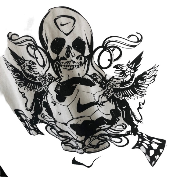 Nike Soccer DriFit Tee Men M White with Skull and Birds Short Sleeve Crew Neck - Picture 2 of 7